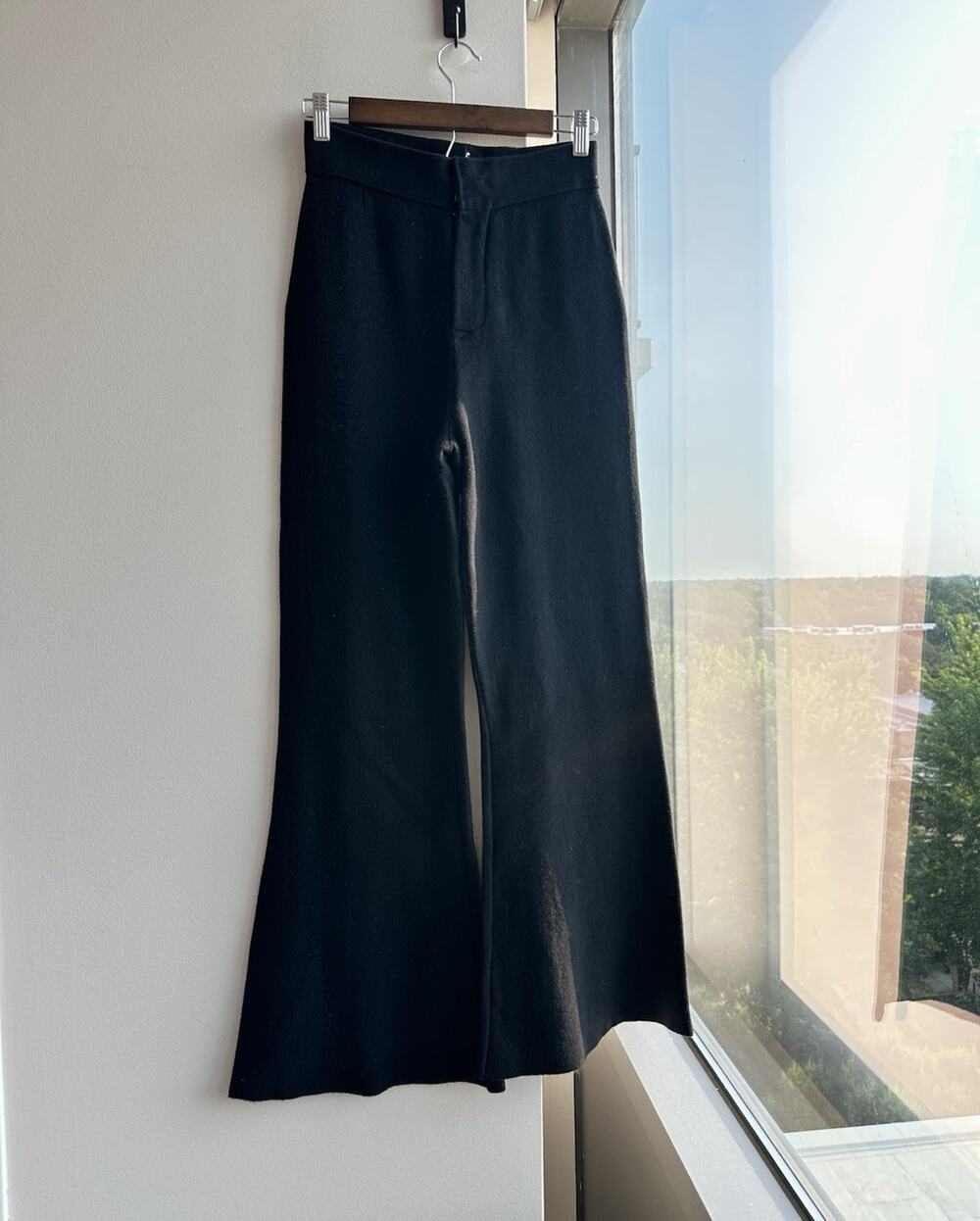 Anthropologie Gina Black Knit Flared Pants Solid Regular S 28 Inseam